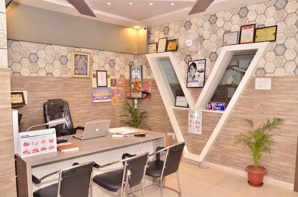 Vishnoi Dental clinic interior